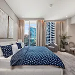 Great Apartments At Marina Star With City View